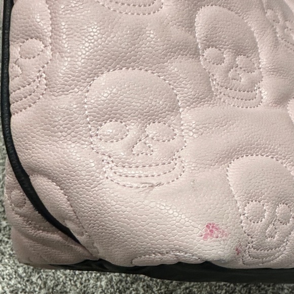 Betsey Johnson Light Pink Skull Tote - Picture 9 of 11